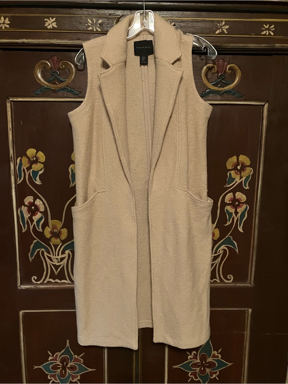Tahari Sleeveless Long Vest in Light Beige NWOT